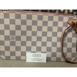 Louis Vuitton Neverfull Pouch/Wristlet